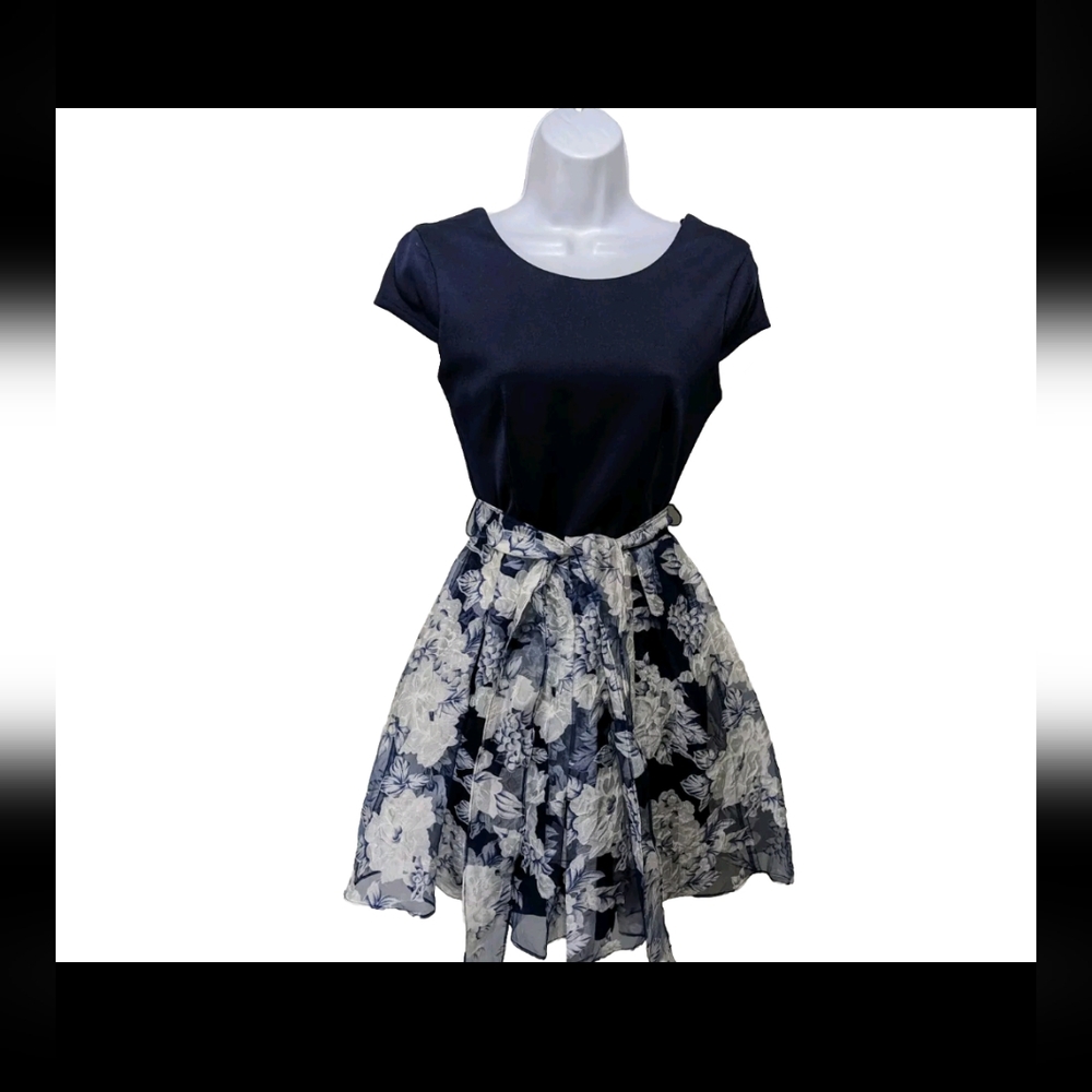 NWT B. Darlin Fit Flare Mini Dress 5 / 6 Chiffon Skirt Area Tie Waist